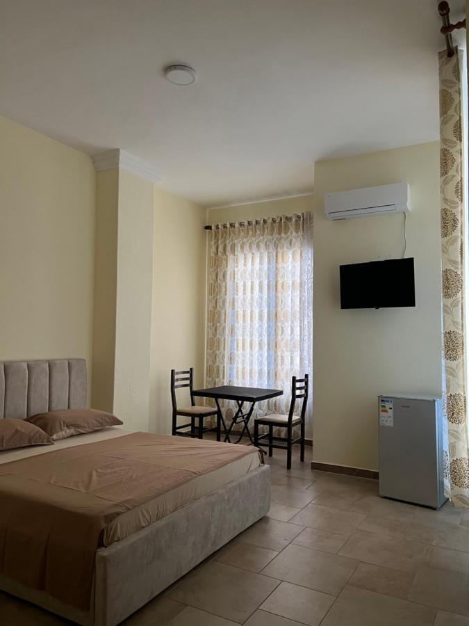 Hotel Antik Golem  Bagian luar foto