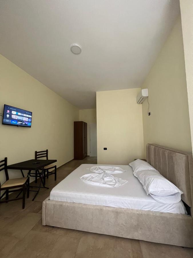 Hotel Antik Golem  Bagian luar foto