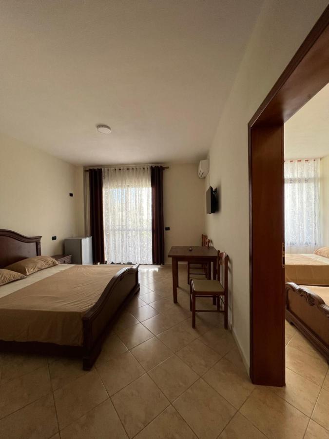 Hotel Antik Golem  Bagian luar foto